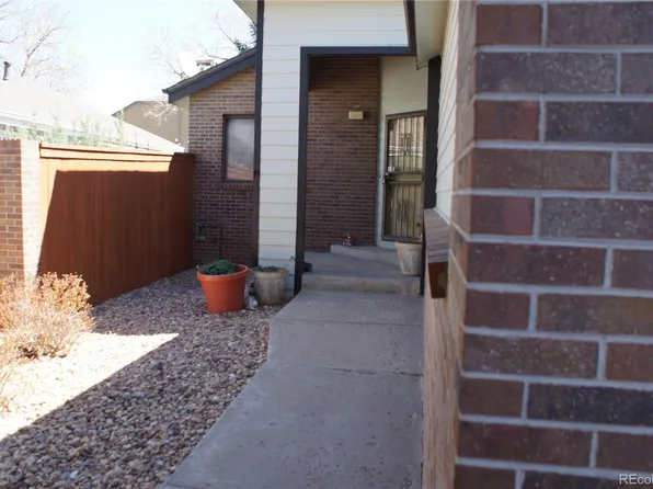 11183 E Baltic Place, Aurora, CO 80014