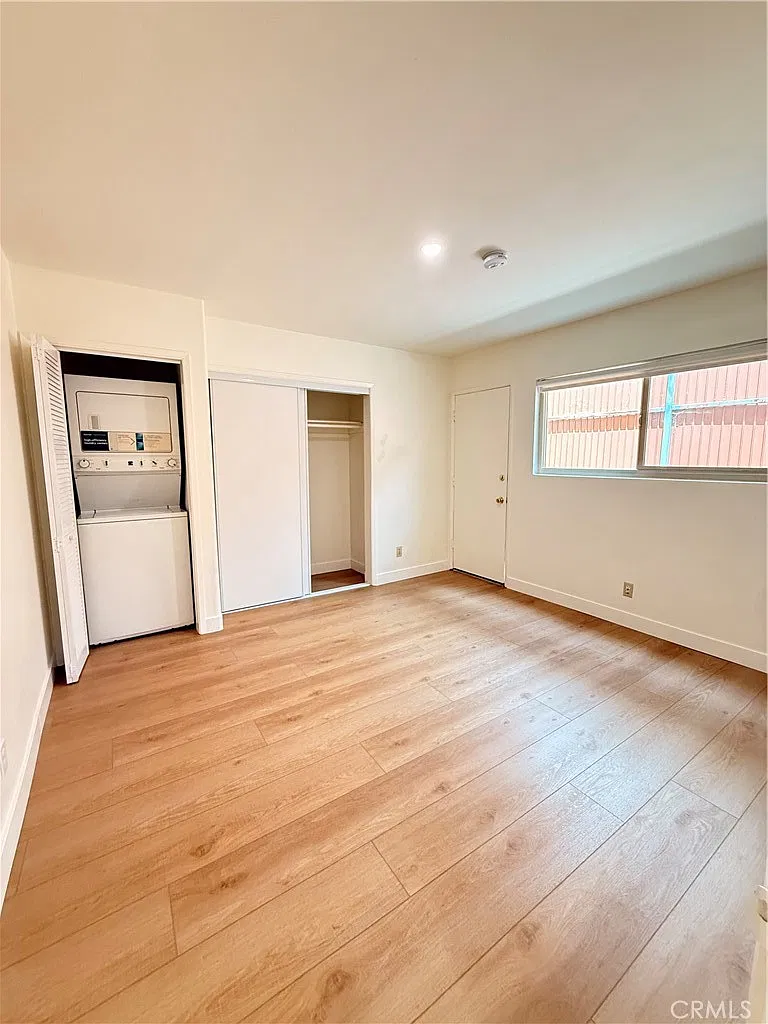 2 bed, 750 sqft, $3,290 — Photo 4