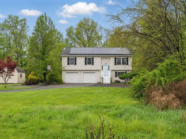 86 Gillespie Street, Pine Bush, NY 12566