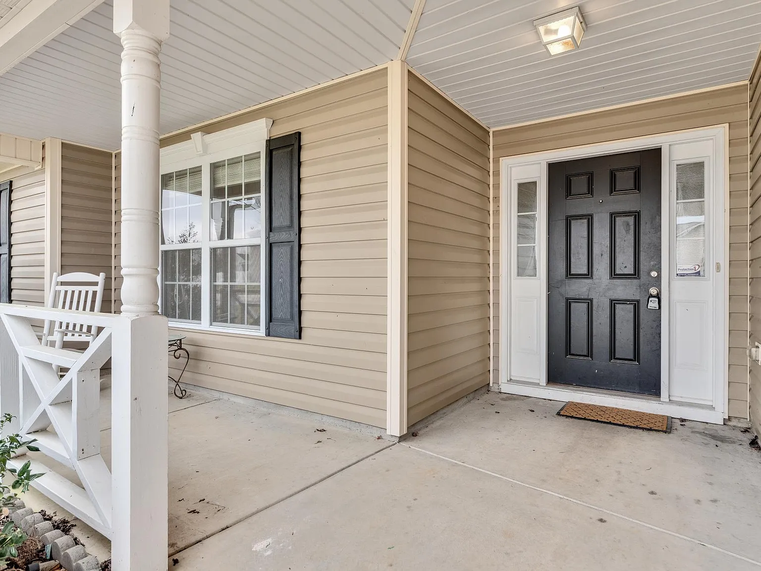 3 bed, 1700 sqft, $1,799 — Photo 3