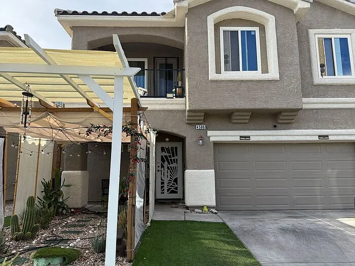 3 bed, 2.5 bath, 1714 sqft, $2,050 — Photo 1