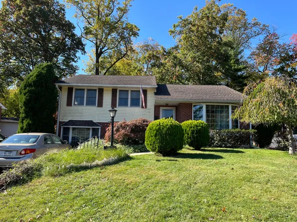 2878 Eastburn Ave, Broomall, PA 19008