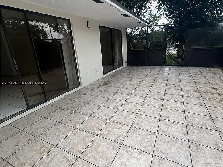 6804 SW 37th St #11 — Photo 34