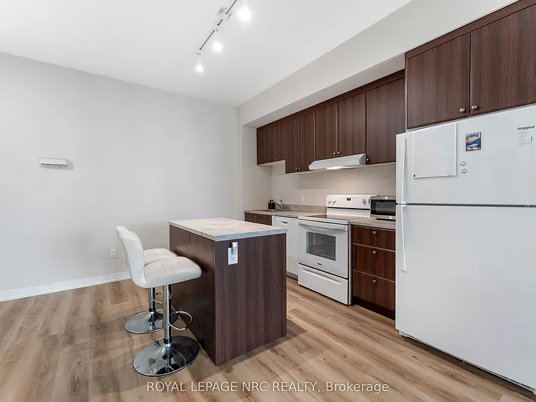 50 Herrick Ave #LP45 — Photo 9
