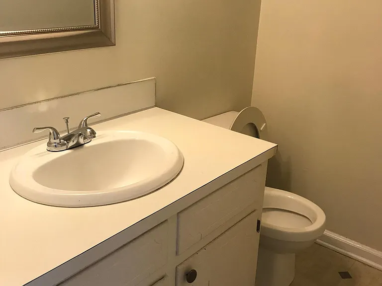 204 Lindbeth Dr #A — Photo 3