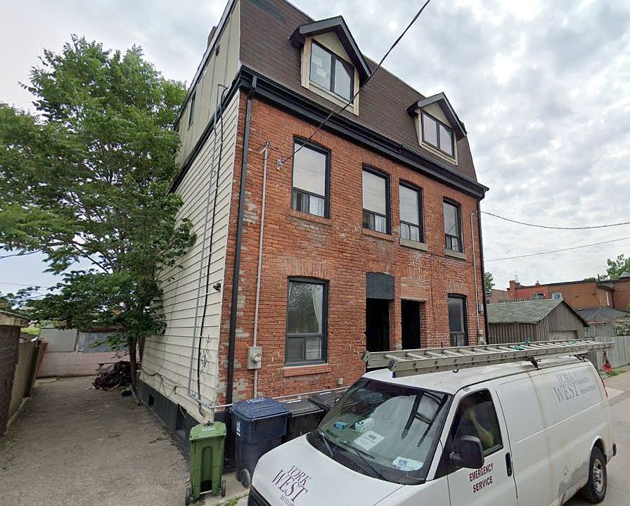 1st image of 39 Humbert St #2
