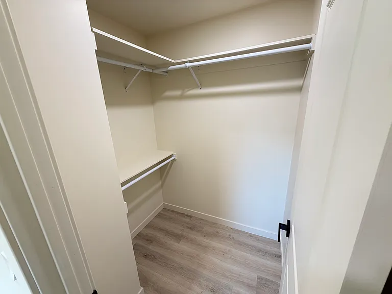 9947 Columbus Ave — Photo 17