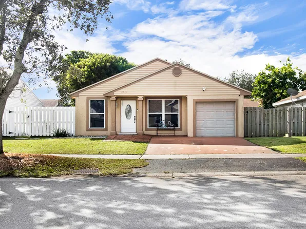 8642 SW 15th Street, Pembroke Pines, FL 33025