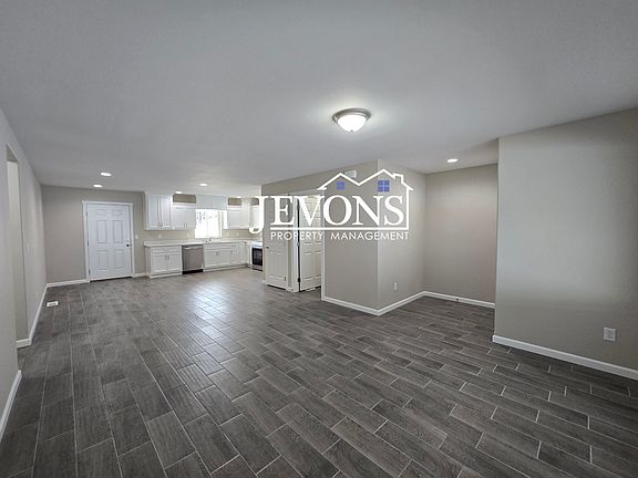 4th image of 1916 W Mead Ave #2