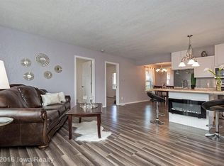 1442 57th St, Des Moines, IA 50311