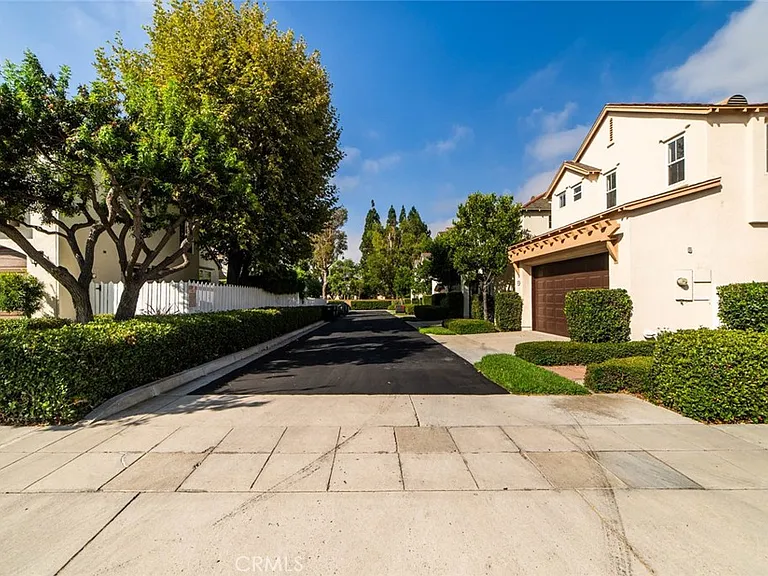 206 Garden Gate Ln — Photo 41