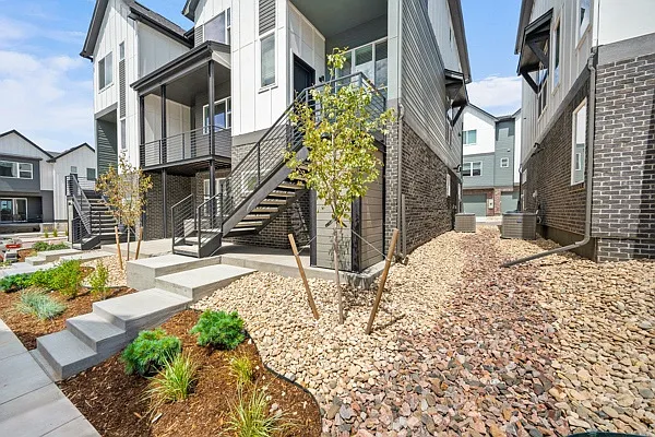 4037 Ascend Grv — Photo 47