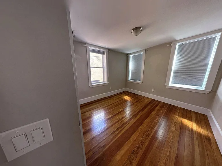 38 Frankfort St #3 — Photo 28