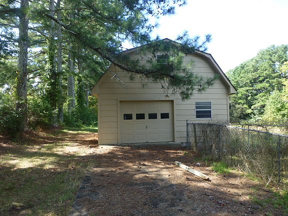 Detached garage and workshop