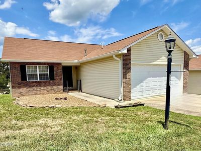 244 Executive Meadows Dr, Lenoir City, TN, 37771