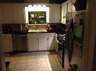 10 Cottonwood Ct, Little Rock, AR 72211