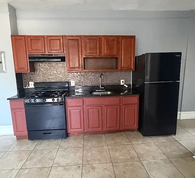 201-203 Shephard Ave #301 — Photo 2