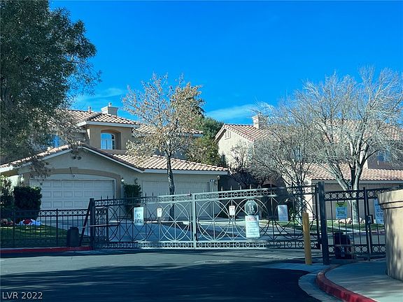 5th image of 118 Broken Rock Dr