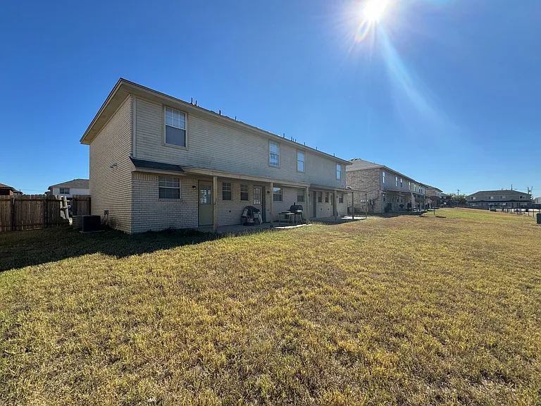 4503 Jeff Scott Dr — Photo 15