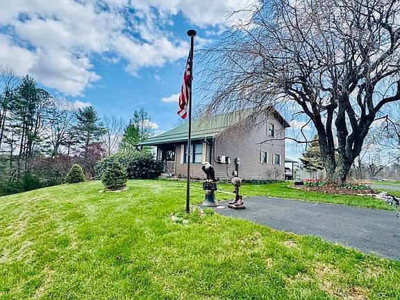 3rd image of 2593 Lime Kiln Rd