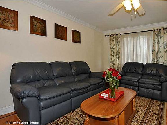 3rd image of 275 Grotto Ave APT 3