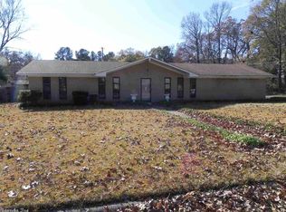 100 Chickasaw Pl, Jacksonville, AR 72076