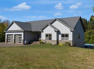 897 Riverview Dr E, Sussex, NB E5P3P8