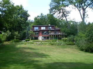 W285N3158 Lakeside Rd, Pewaukee, WI 53072