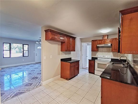5th image of 5746 Breskin Dr
