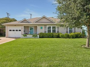 126 Dolphin Ave, Galveston, TX 77550