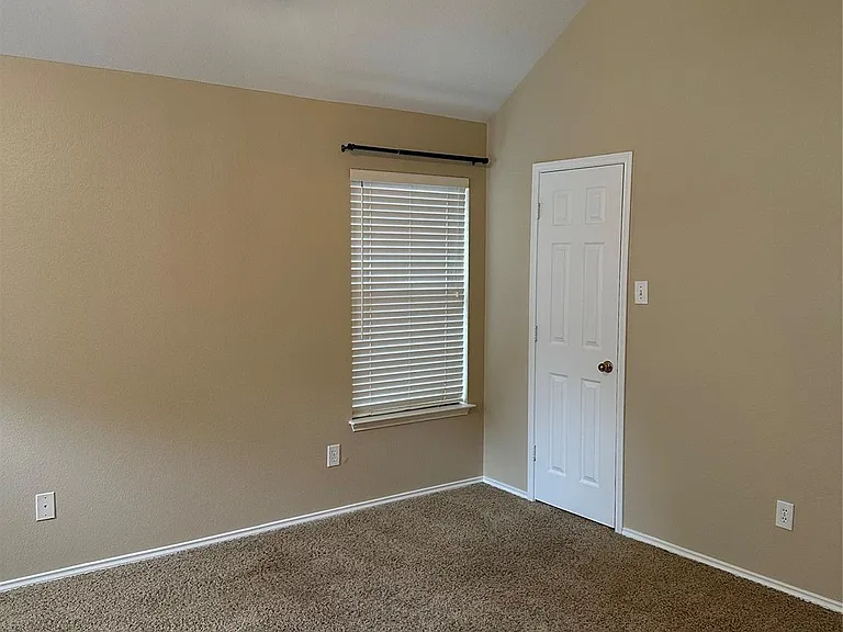 3524 Misty Meadow Dr — Photo 9