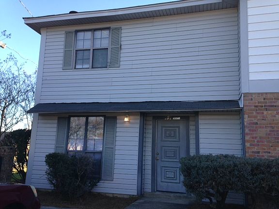 4th image of 903 Parkwood Dr