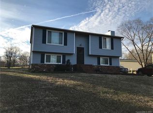 2015 Applegate Dr, Concord, NC 28027