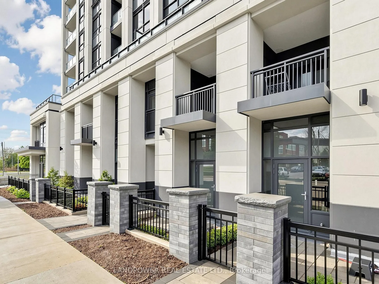 3 bed, $3,500 — Photo 2