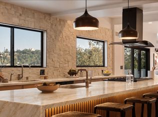 2474 Silver Ridge Ave, Los Angeles, CA 90039