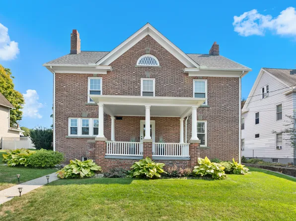 26 Union Street, Seymour, CT 06483