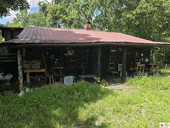 2nd image of 754 Rocky Hill Rd
