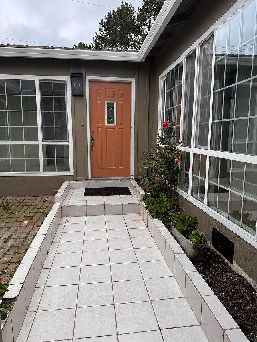 Building Photo - 2460 Wexford Ave