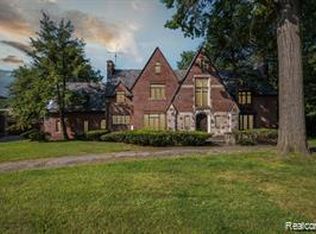 19565 Cumberland Way, Detroit, MI 48203