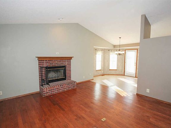 5th image of 10326 W Haskell Ct