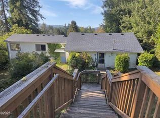 749 SE 2nd St, Toledo, OR 97391