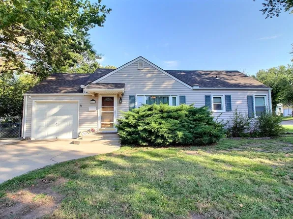4460 E Kinkaid St, Wichita, KS 67218