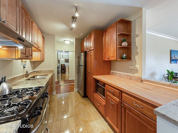 5th image of 1501 E Churchill Dr APT 206