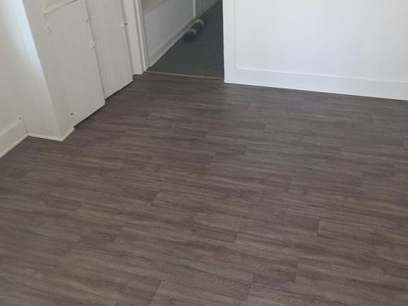 4th image of 73 Mead St #1