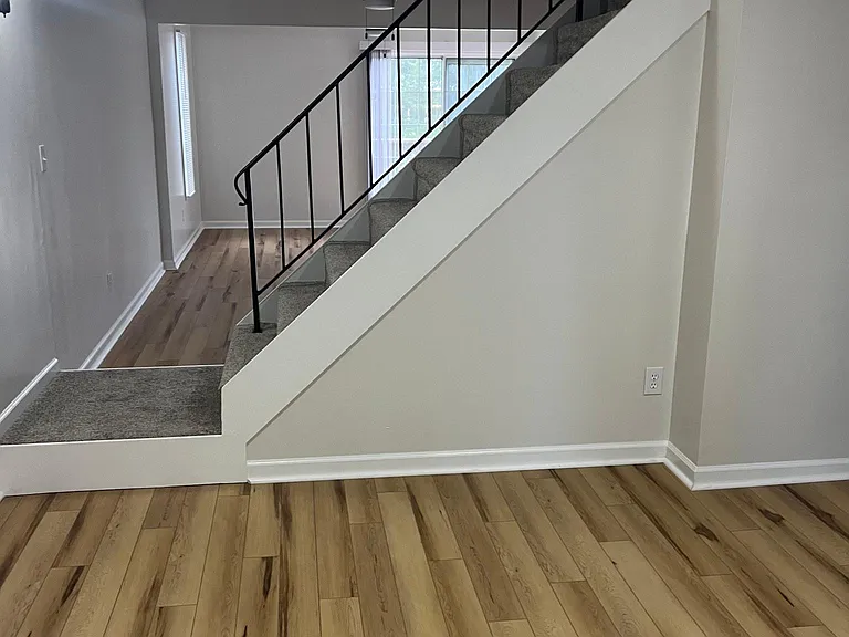 1031 Sunvalley Cir #1031 — Photo 14