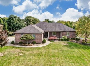 350 Meadowview Ct, Springboro, OH 45066