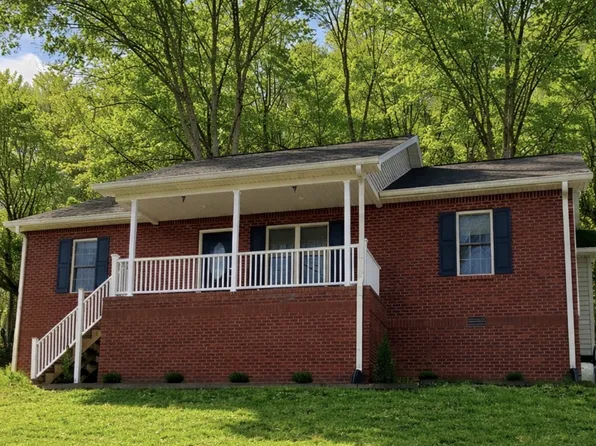 120 Skyview Dr, Carthage, TN 37030