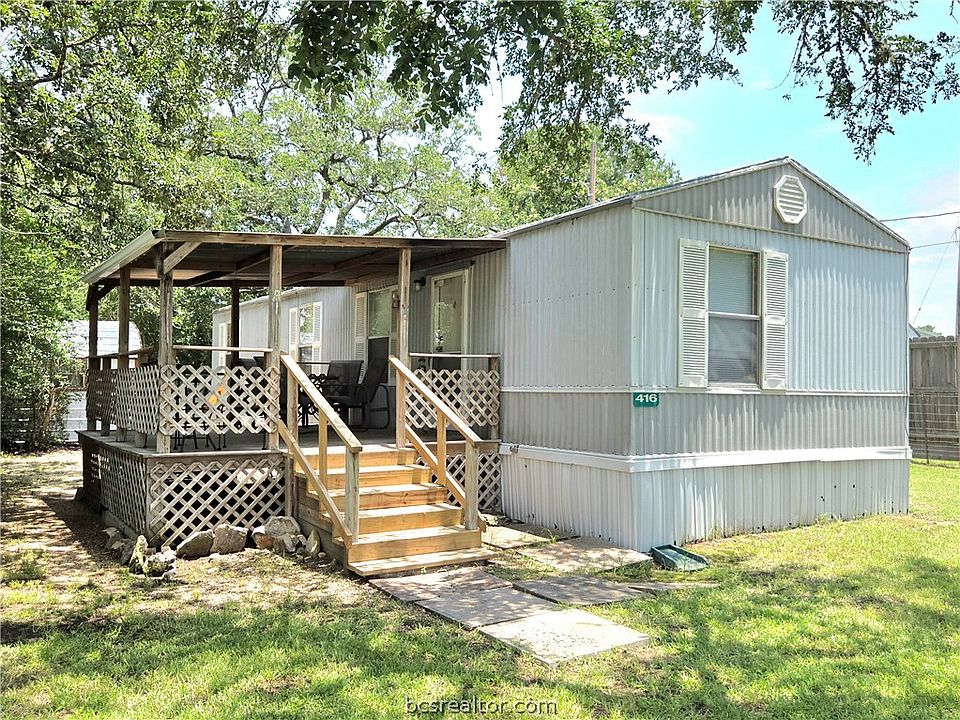 1st image of 416 Leaning Oak Ln