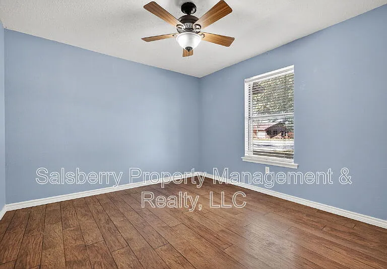 1113 Gifford Dr — Photo 29