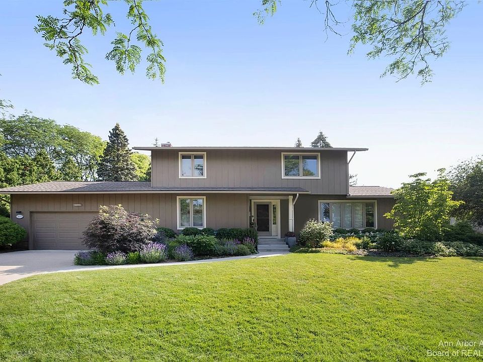 1st image of 3615 Windemere Dr